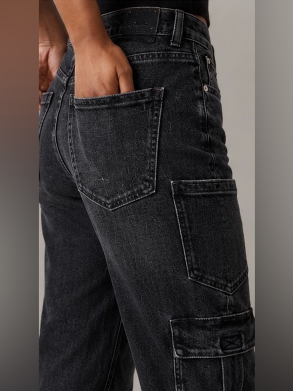 American Eagle Super High Rise Baggy Straight Cargo Jeans Black Wash 10 Short - Picture 4 of 11
